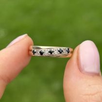 9ct gold diamond & sapphire nine stone ring Size P 2.2 g