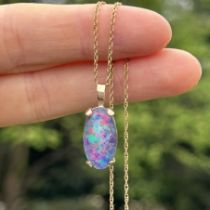 9ct gold opal triplet pendant necklace 3.1 g