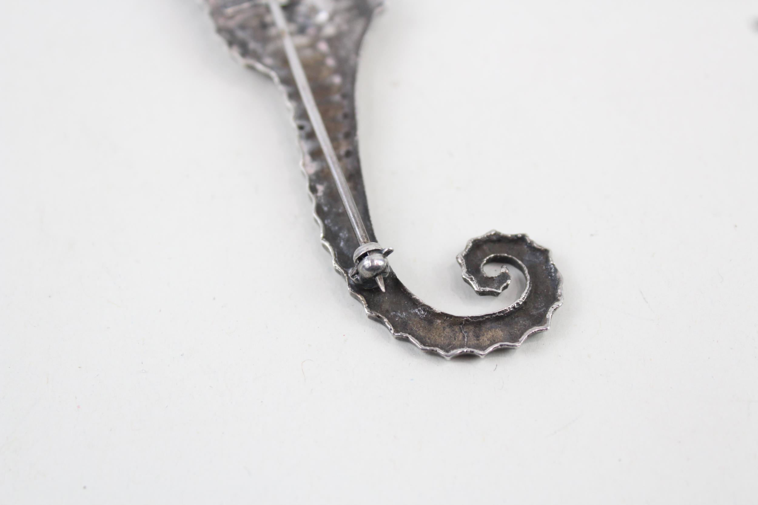 Silver seahorse brooch stamped Black, Starr & Gorham by Cini (15g) - Image 6 of 7