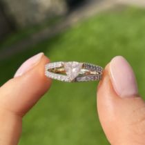 9ct gold trillion morganite single stone ring with diamond set split shank Size O 3.1 g