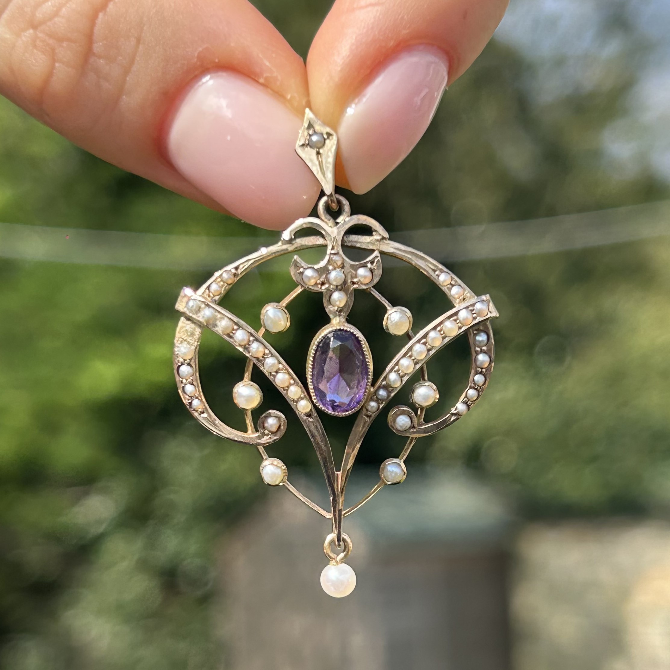 9ct gold Edwardian amethyst & seed pearl pendant with a drop cultured pearl 3.3 g