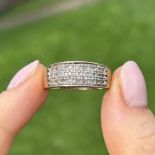 9ct gold diamond three row cluster ring Size R 1/2 3.5 g