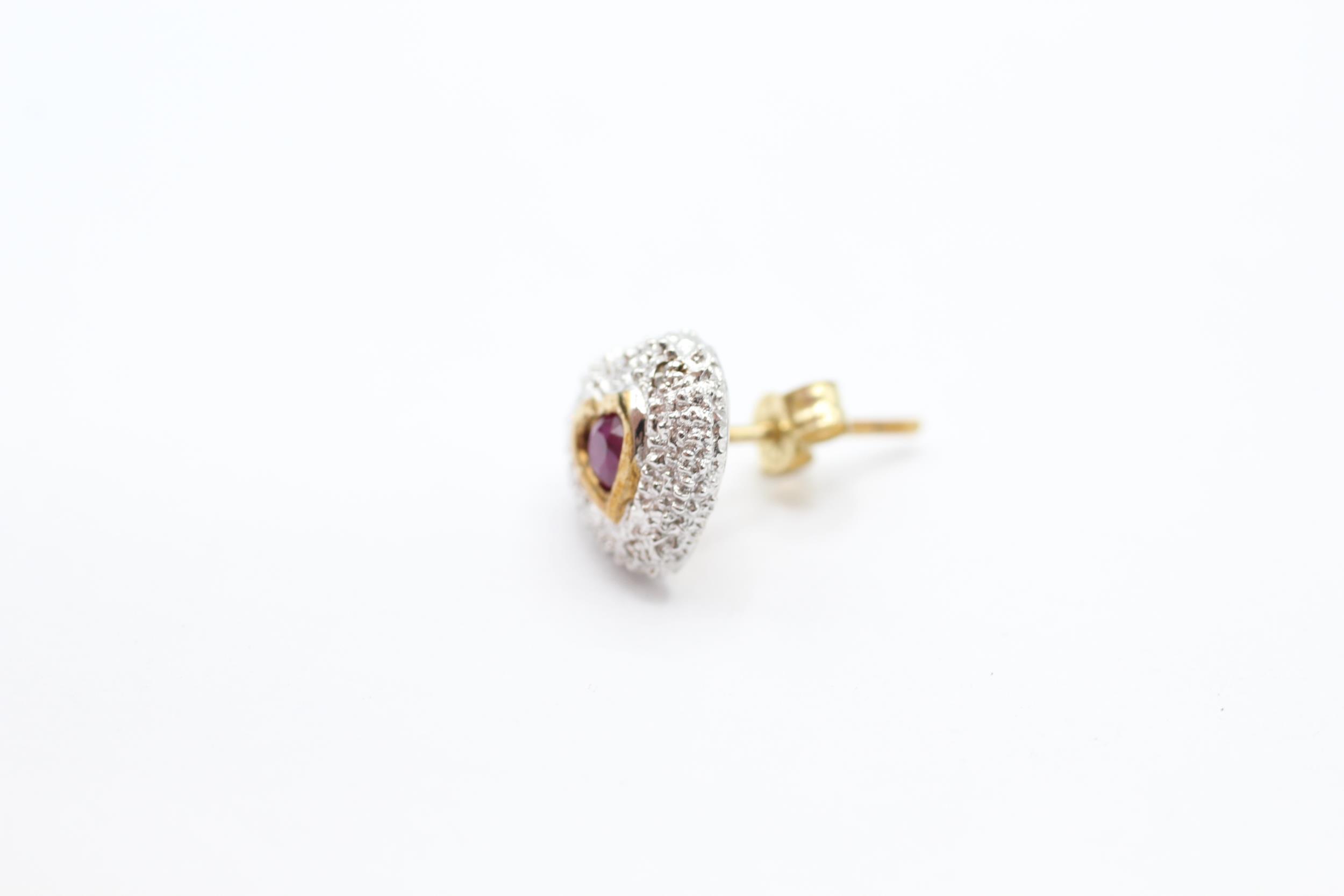9ct gold ruby & diamond heart-shaped stud earrings 2.4 g - Image 3 of 4