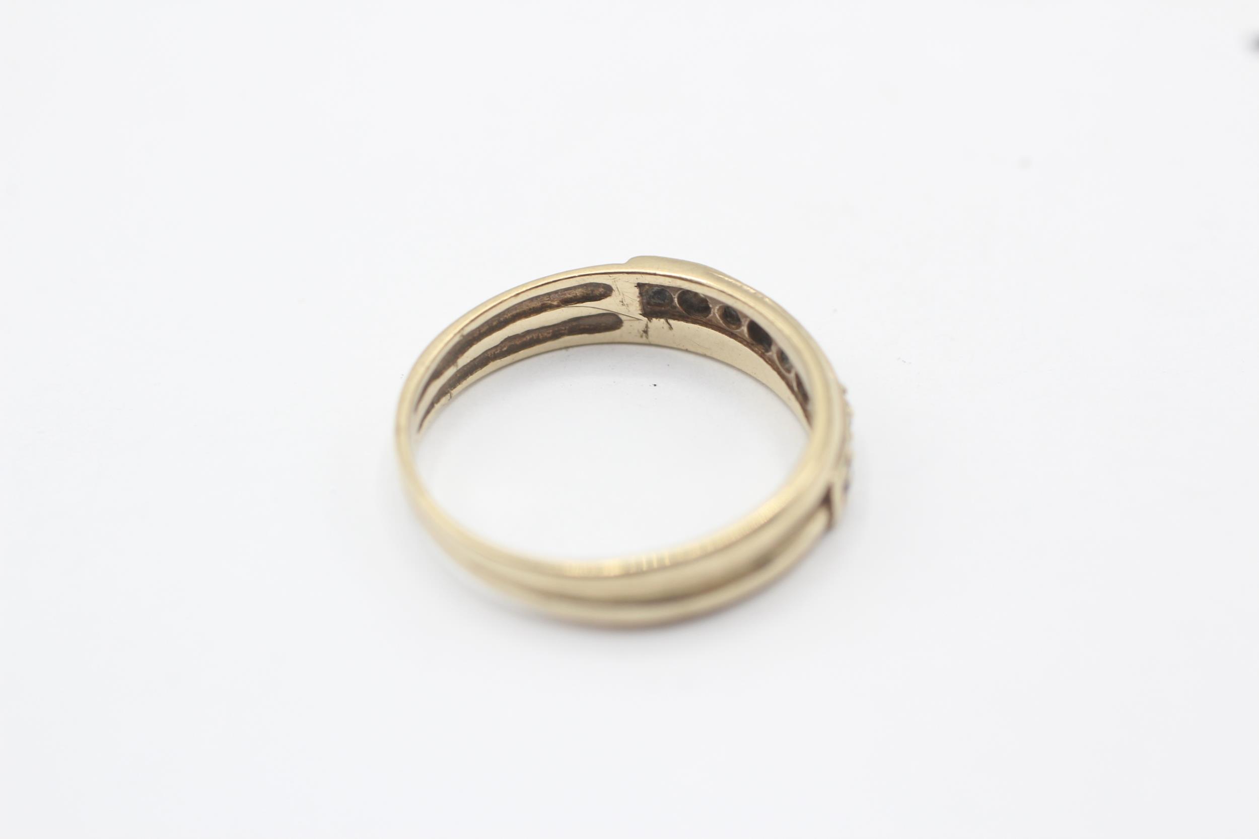 9ct gold diamond & sapphire nine stone ring Size P 2.2 g - Image 5 of 5