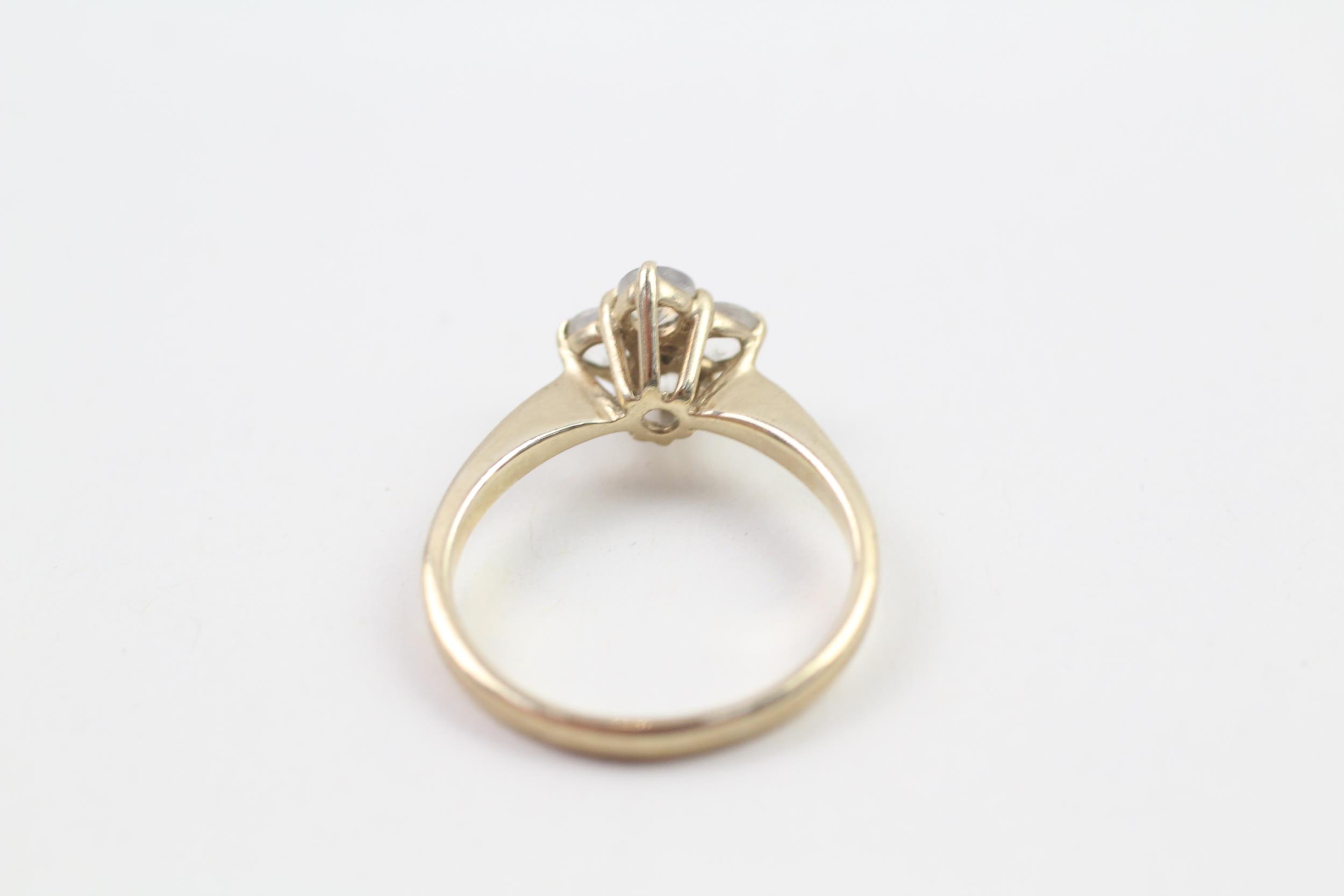 9ct gold moonstone quatrefoil ring Size N 2.5 g - Image 4 of 4