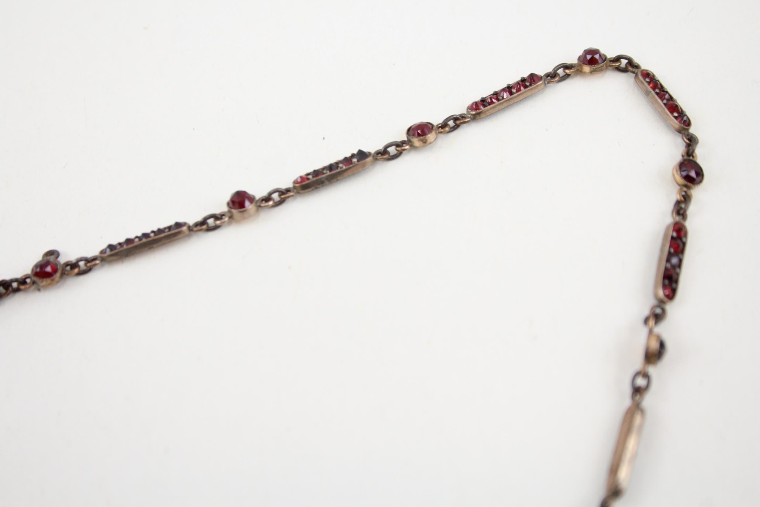 A collection of antique Bohemian Garnet jewellery (27g) - Image 8 of 8