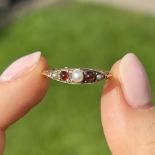 9ct gold vintage cultured pearl and garnet boat shaped dress ring Size N 2.2 g