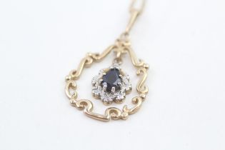 9ct gold pear cut sapphire pendant necklace 2.7 g