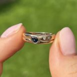 9ct gold pear cut sapphire & diamond ring Size J 1/2 1.7 g