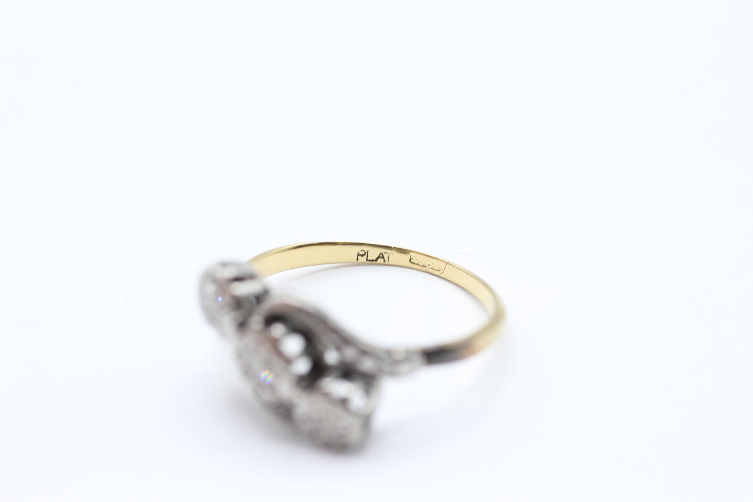 18ct gold & platinum single cut diamond three stone ring Size N 1/2 2.6 g - Image 4 of 4