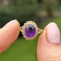9ct gold amethyst single stone ring Size L 2.6 g