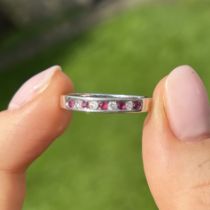 9ct white gold diamond & ruby nine stone ring Size N 2 g