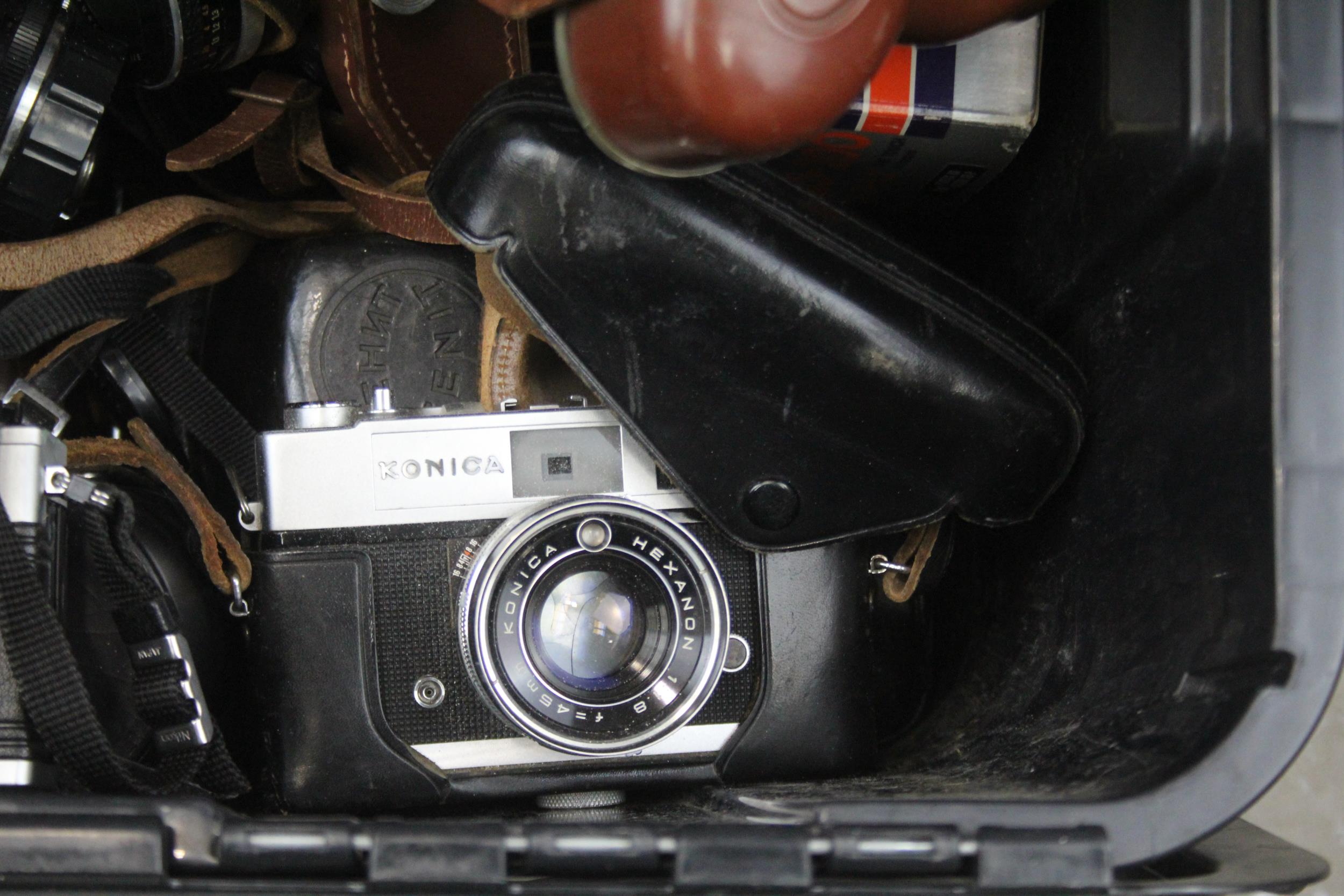 SLR Vintage Film Cameras Inc Canon, Pentax, Minolta Etc w/ Misc Lenses Job Lot - SLR Vintage Film - Image 2 of 6