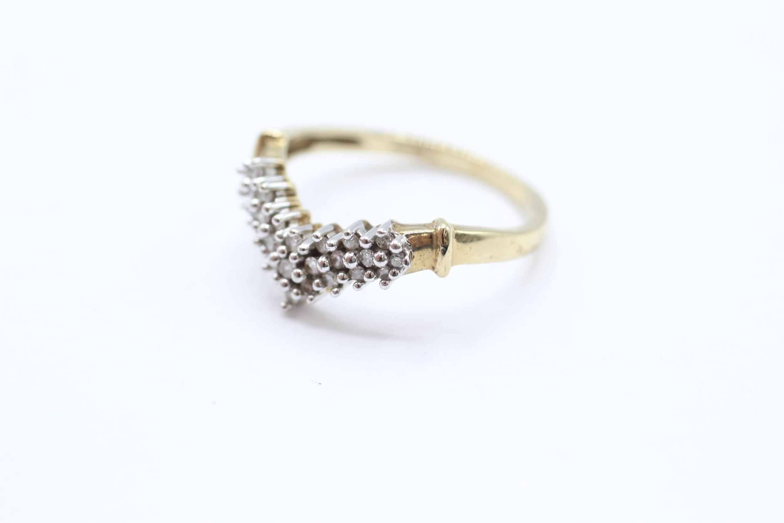 9ct gold pavé set diamond wishbone eternity ring Size M 1.8 g - Image 3 of 4