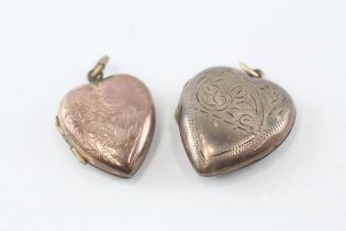 2 x 9ct gold back and front vintage scrolling engraved heart shaped lockets 6.9 g