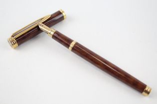 WATERMAN Ideal Fountain Pen Brown Lacquer Casing 18ct Gold Nib WRITING - Dip Tested & WRITING In
