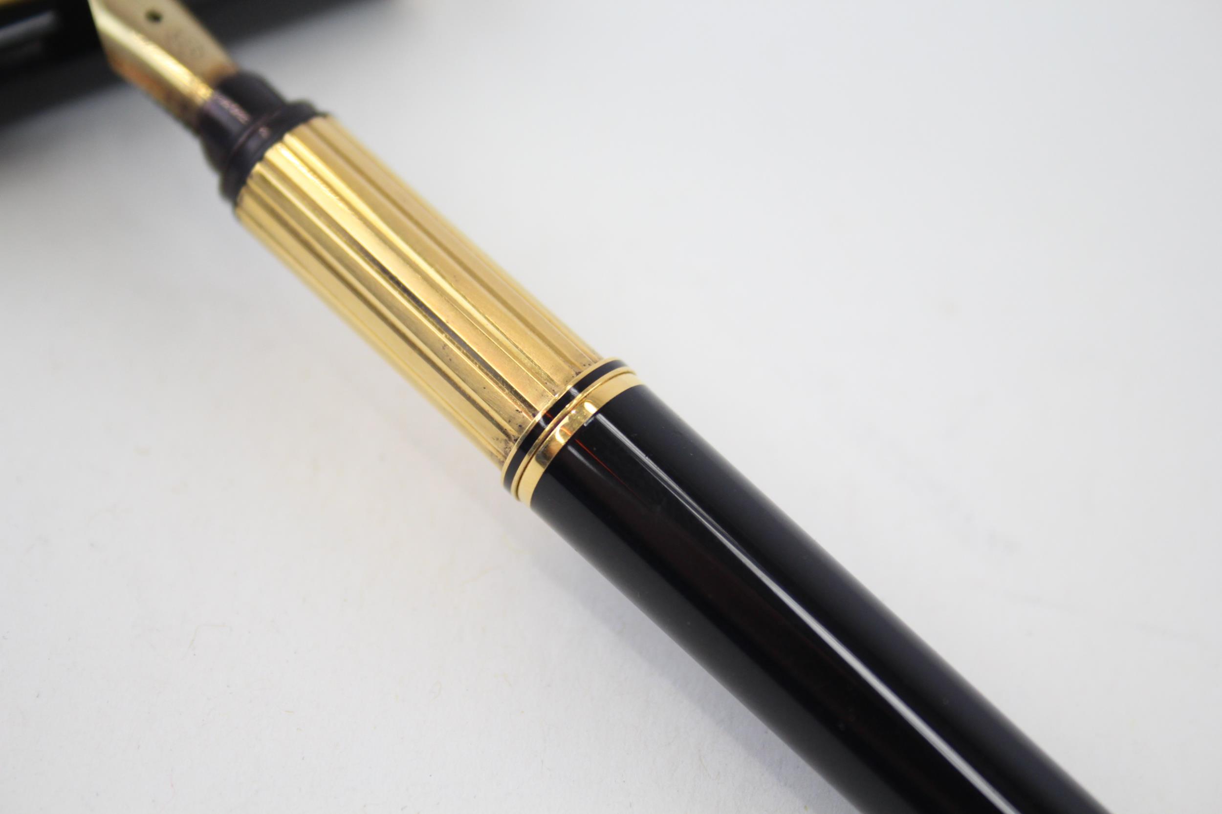 Must De CARTIER Black Lacquer & Gold Plated Fountain Pen w/ 18ct Nib WRITING - Dip Tested & - Bild 3 aus 5