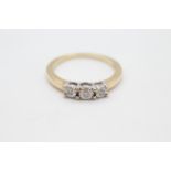 9ct gold diamond trilogy ring Size P - 2.8 g