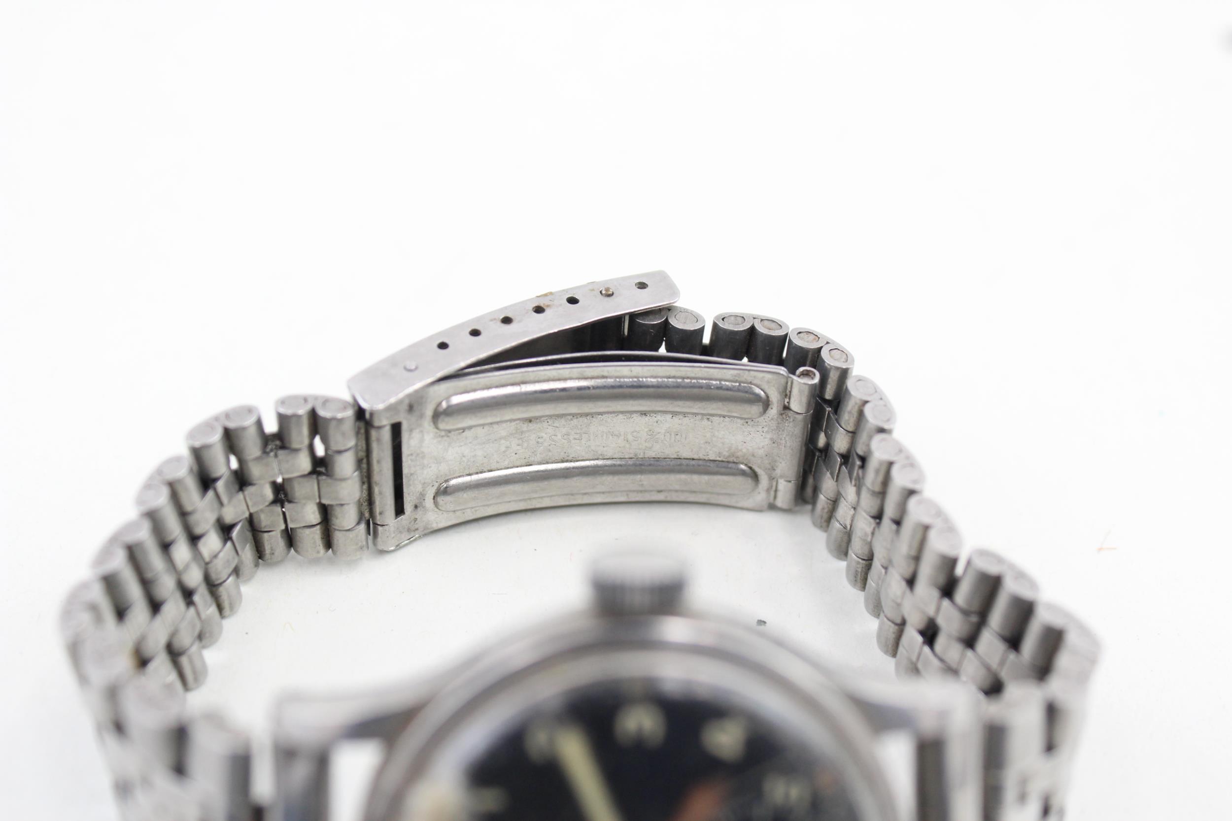Omega 'Dirty Dozen' Military Issued WRISTWATCH Hand-Wind Requires Repair - Omega 'Dirty Dozen' - Image 3 of 6