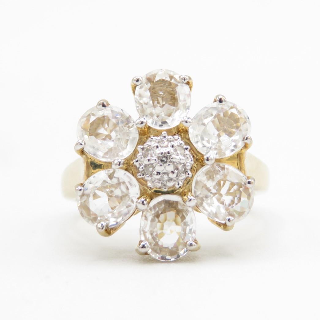 HM 9ct gold dress ring with white CZ stones in flower design (4.7g) Size N - Bild 2 aus 4