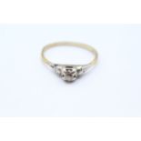 9ct gold diamond solitaire ring - MISHAPEN - AS SEEN Size L - 1.7 g