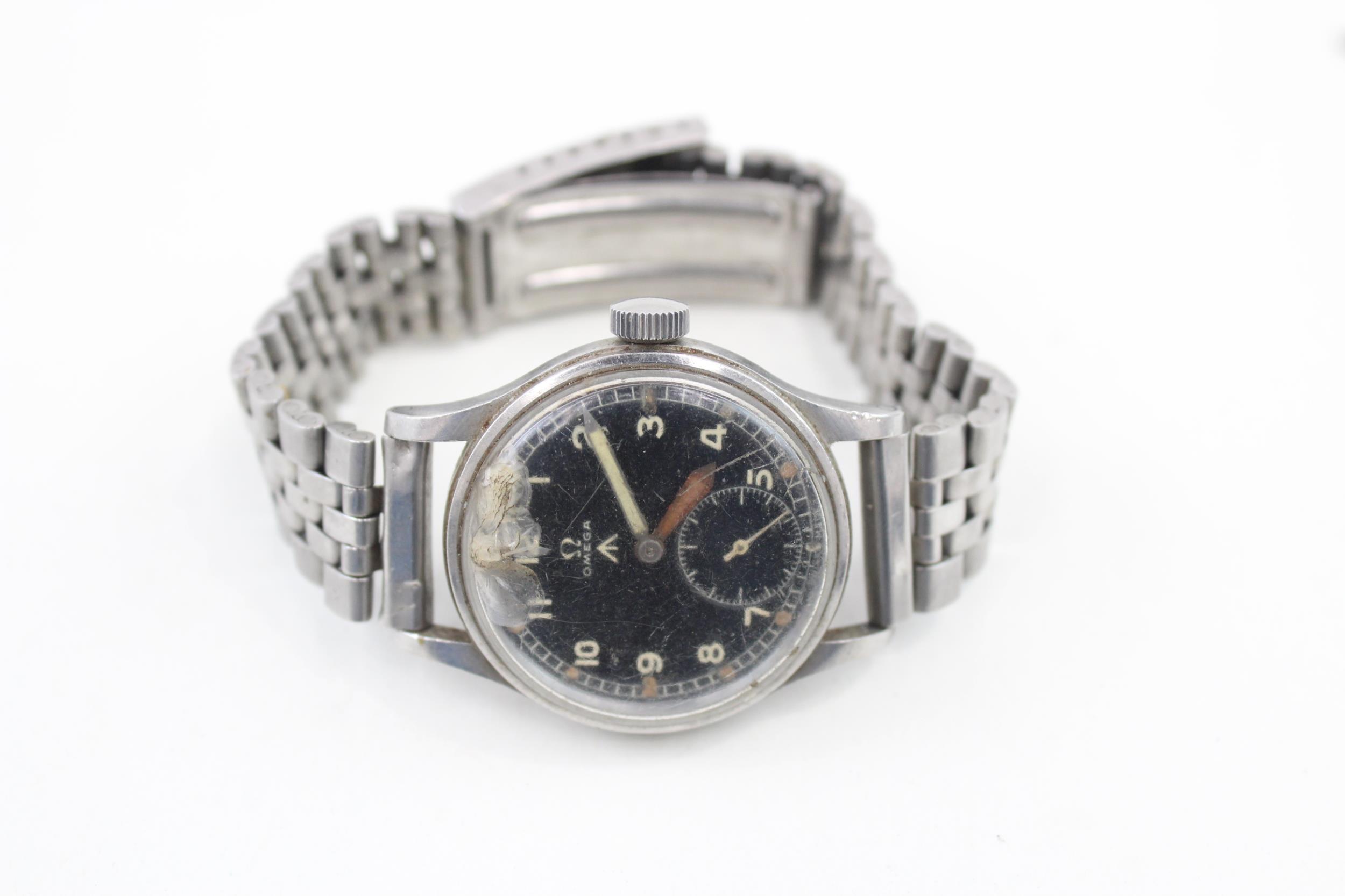 Omega 'Dirty Dozen' Military Issued WRISTWATCH Hand-Wind Requires Repair - Omega 'Dirty Dozen' - Image 2 of 6
