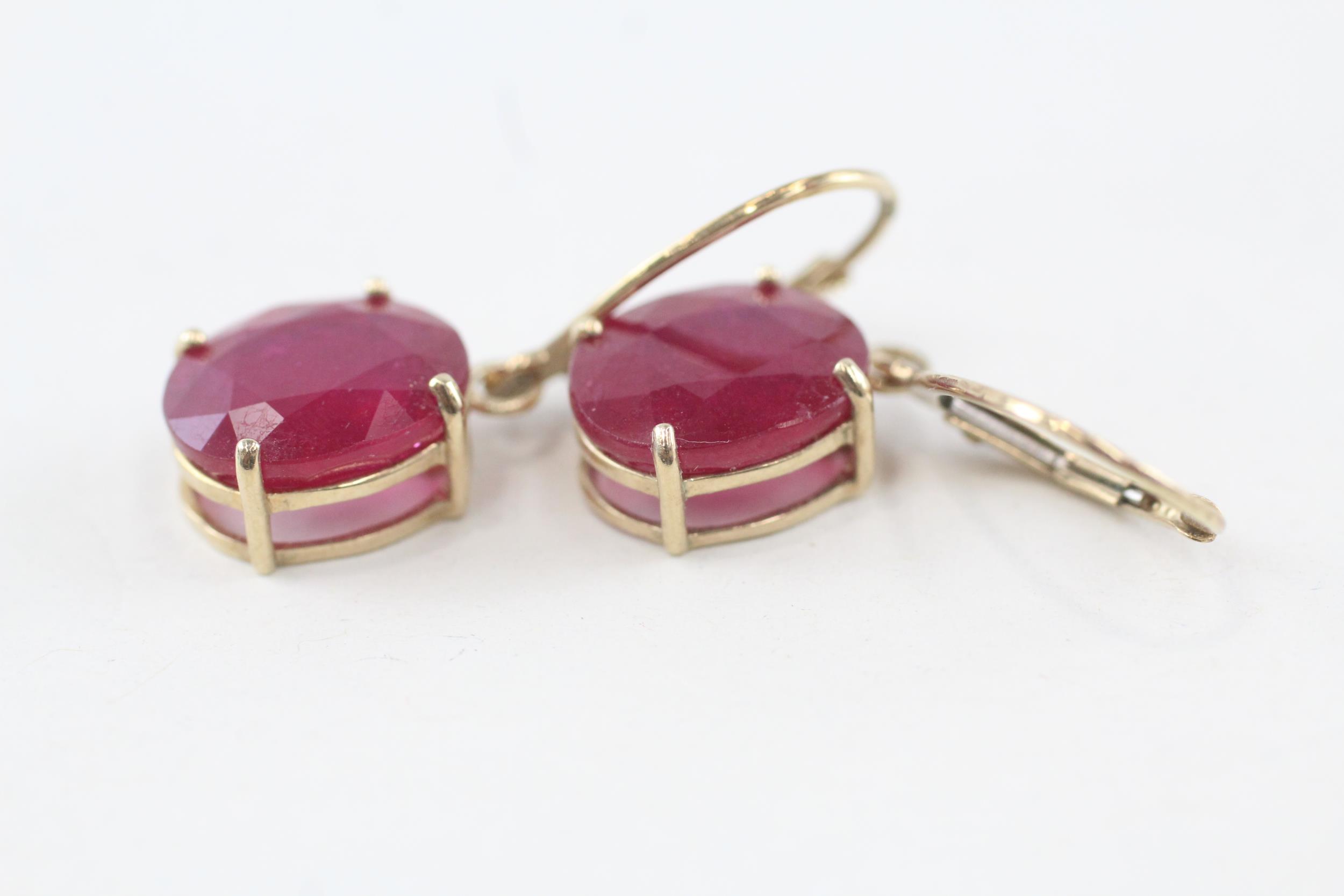 9ct gold enhanced ruby set leverback earrings - 175 g - Image 2 of 4