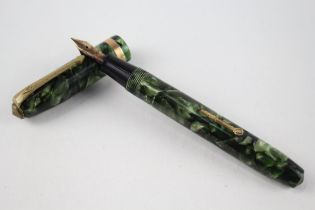 Vintage CONWAY STEWART 84 Green Casing Fountain Pen w/ 14ct Gold Nib WRITING - Dip Tested &