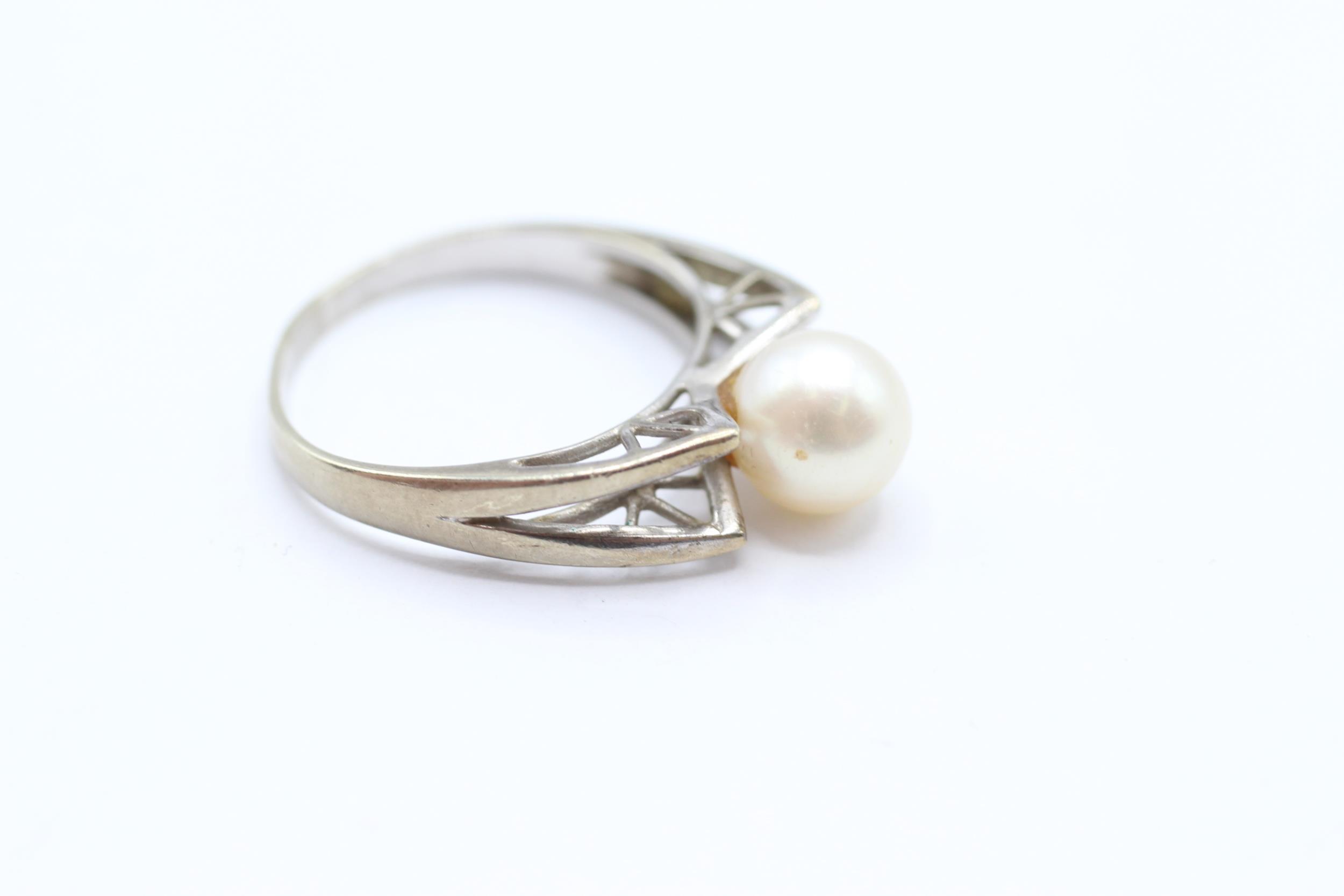 9ct gold cultured pearl dress ring Size O - 3.1 g - Image 2 of 4