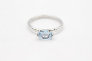 9ct gold oval cut aquamarine solitaire ring Size M - 1.4 g