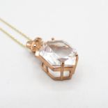 9ct gold hexagon cut topaz & black gemstone pendant necklace (6.7g)