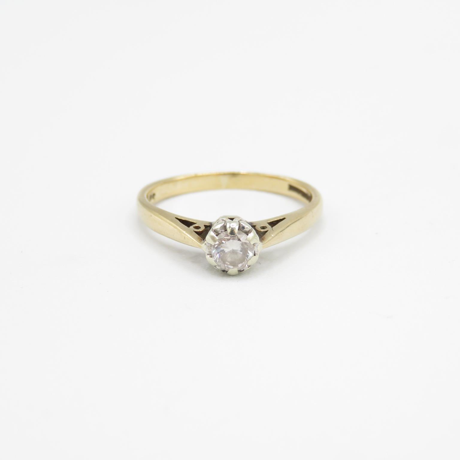 9ct gold round brilliant diamond single stone ring Size M - 2 g