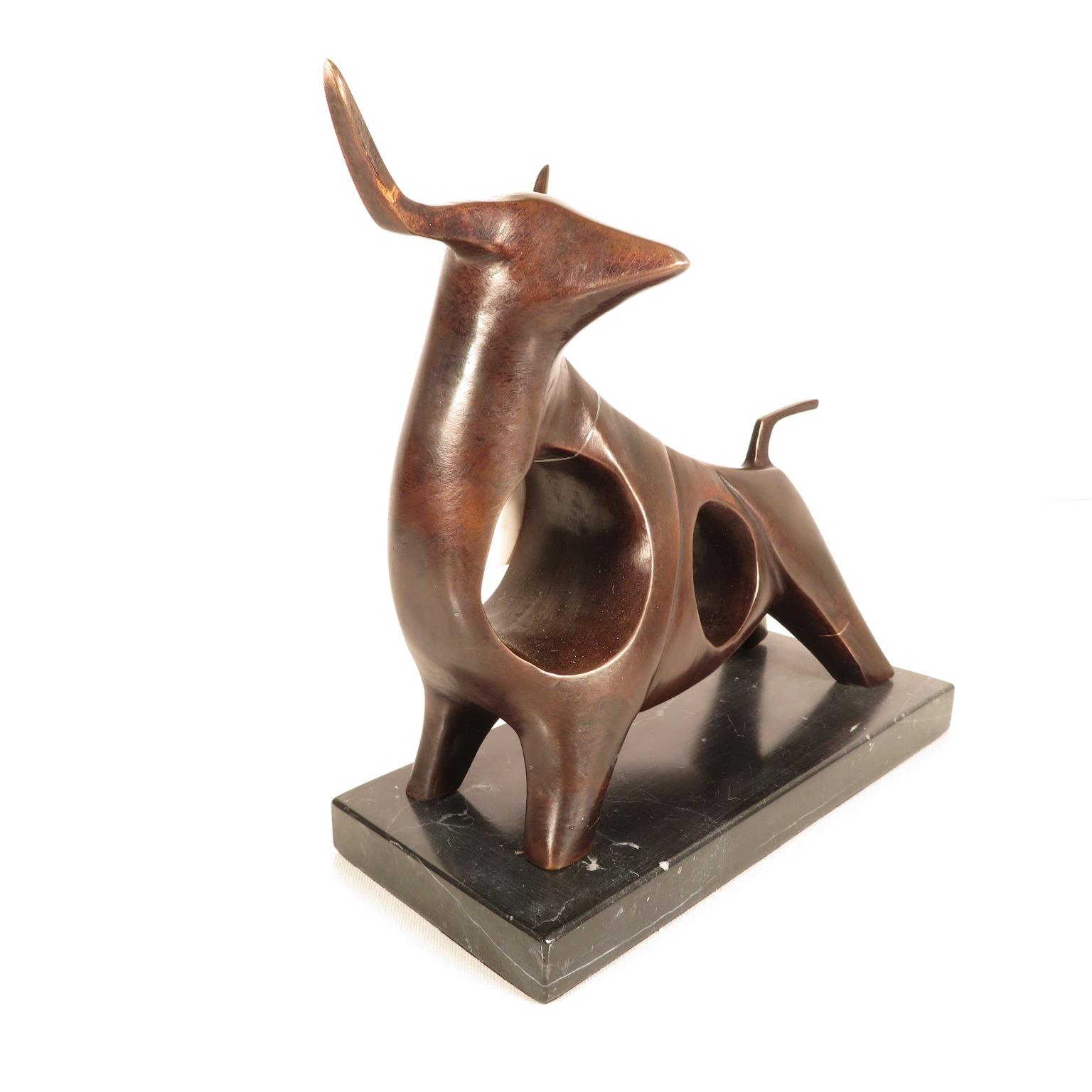 Cold cast bronze Dali Bull - 9 inches long x 9 inch high - Image 2 of 6