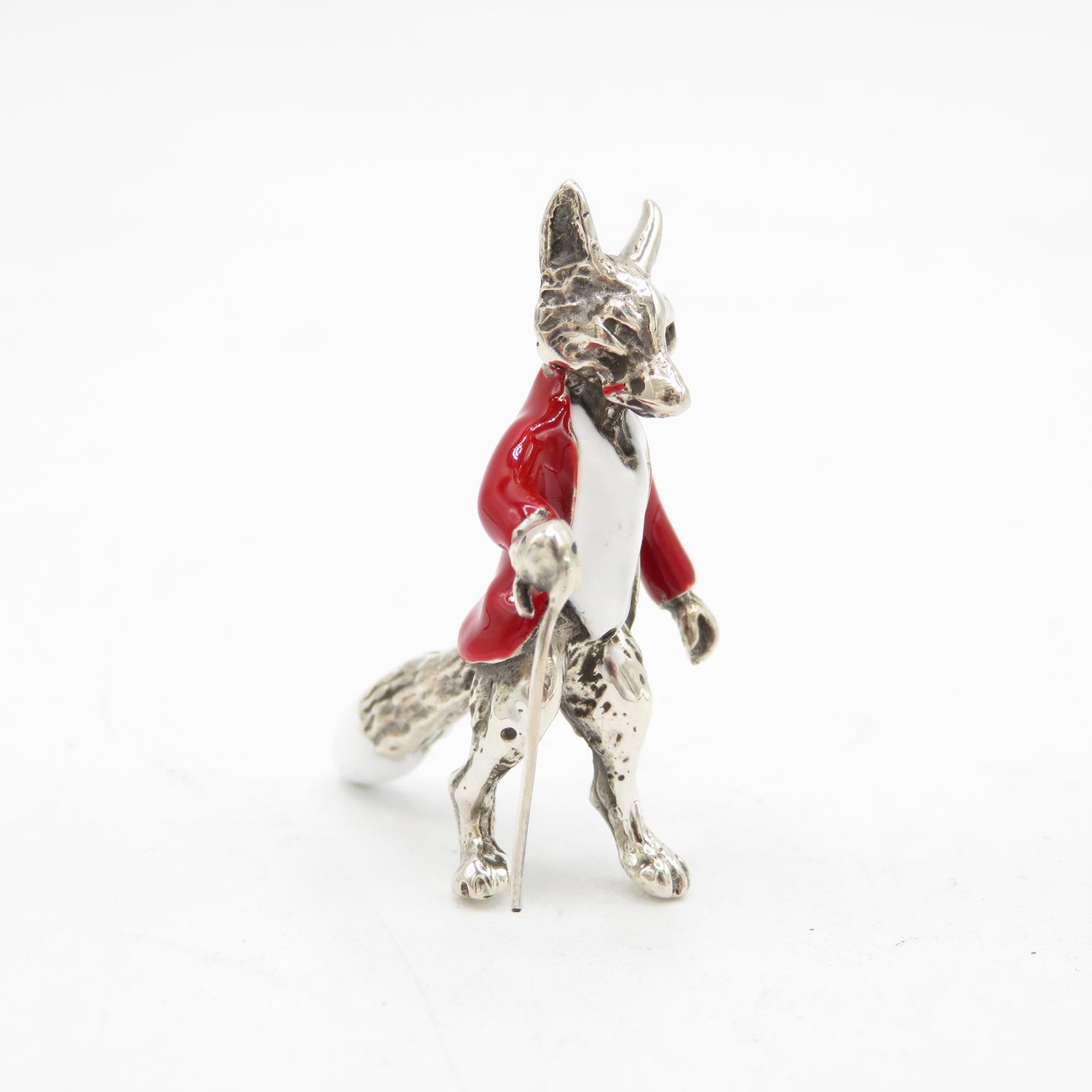 925 Sterling Silver HM Magnificent Mr. Fox silver and enamel character (12.6g) 35mm high in - Image 2 of 6
