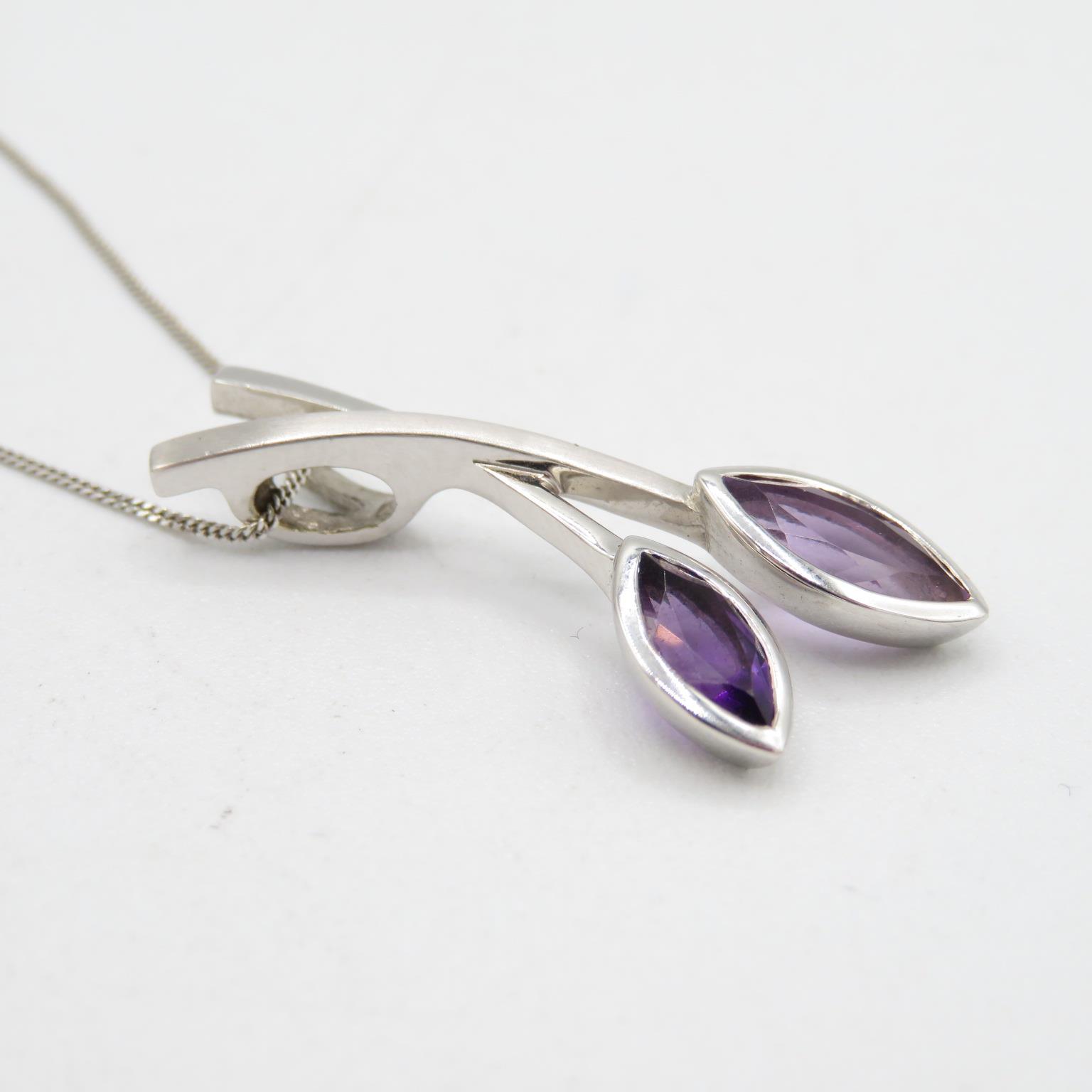 9ct white gold and amethyst pear drop pendant and chain - pendant measures 30mm long 3.6g - Bild 3 aus 5