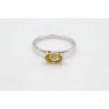 9ct gold oval cut yellow gemstone solitaire ring Size M - 1 g