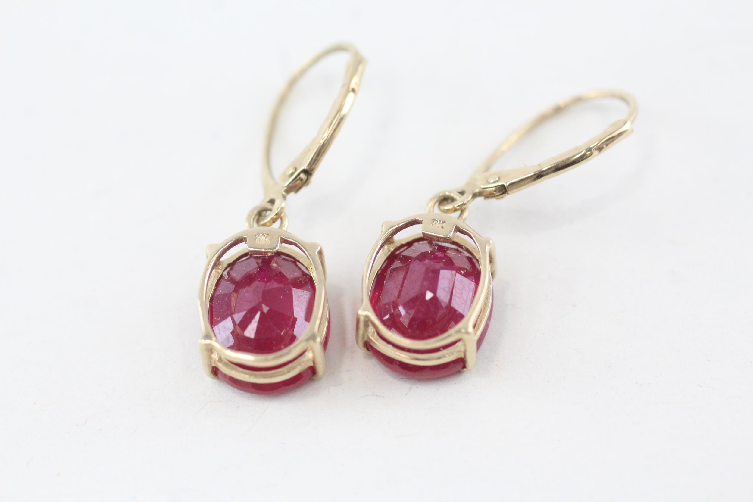 9ct gold enhanced ruby set leverback earrings - 175 g - Image 3 of 4