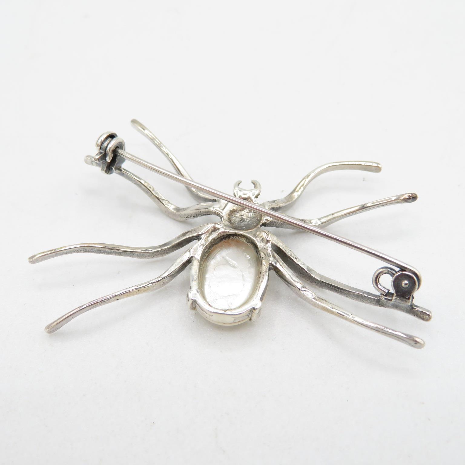 HM 925 Sterling Silver spider brooch with tight fitting bar catch, decorated with milky gemstone ( - Image 4 of 4