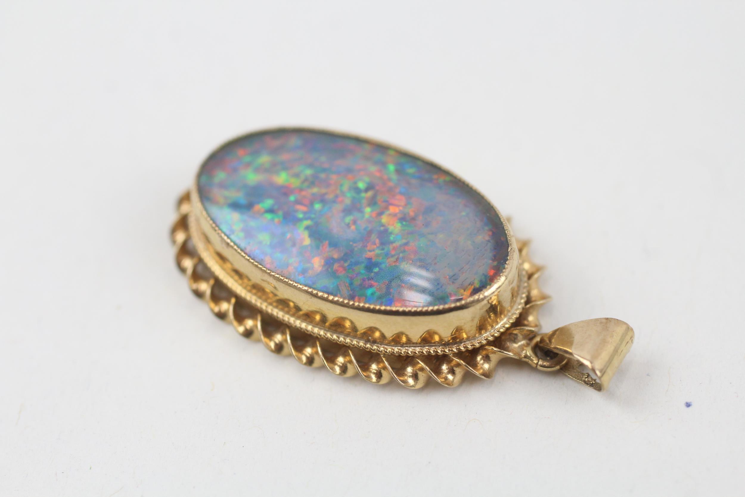 9ct gold oval opal triplet single stone pendant - 4.6 g - Image 3 of 7
