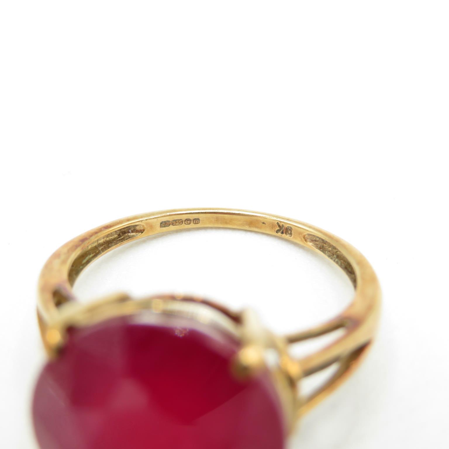 9ct gold round cut enhanced ruby dress ring, four claw set Size O - 4.2 g - Bild 4 aus 4