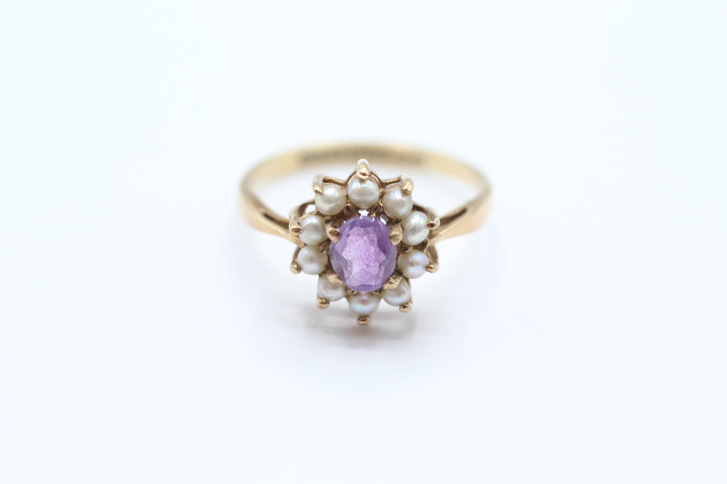 9ct gold vintage amethyst & seed pearl cluster ring, claw set Size J - 1.5 g