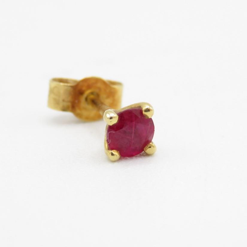 Pair of ruby and 18ct gold earrings 1g - Image 3 of 3