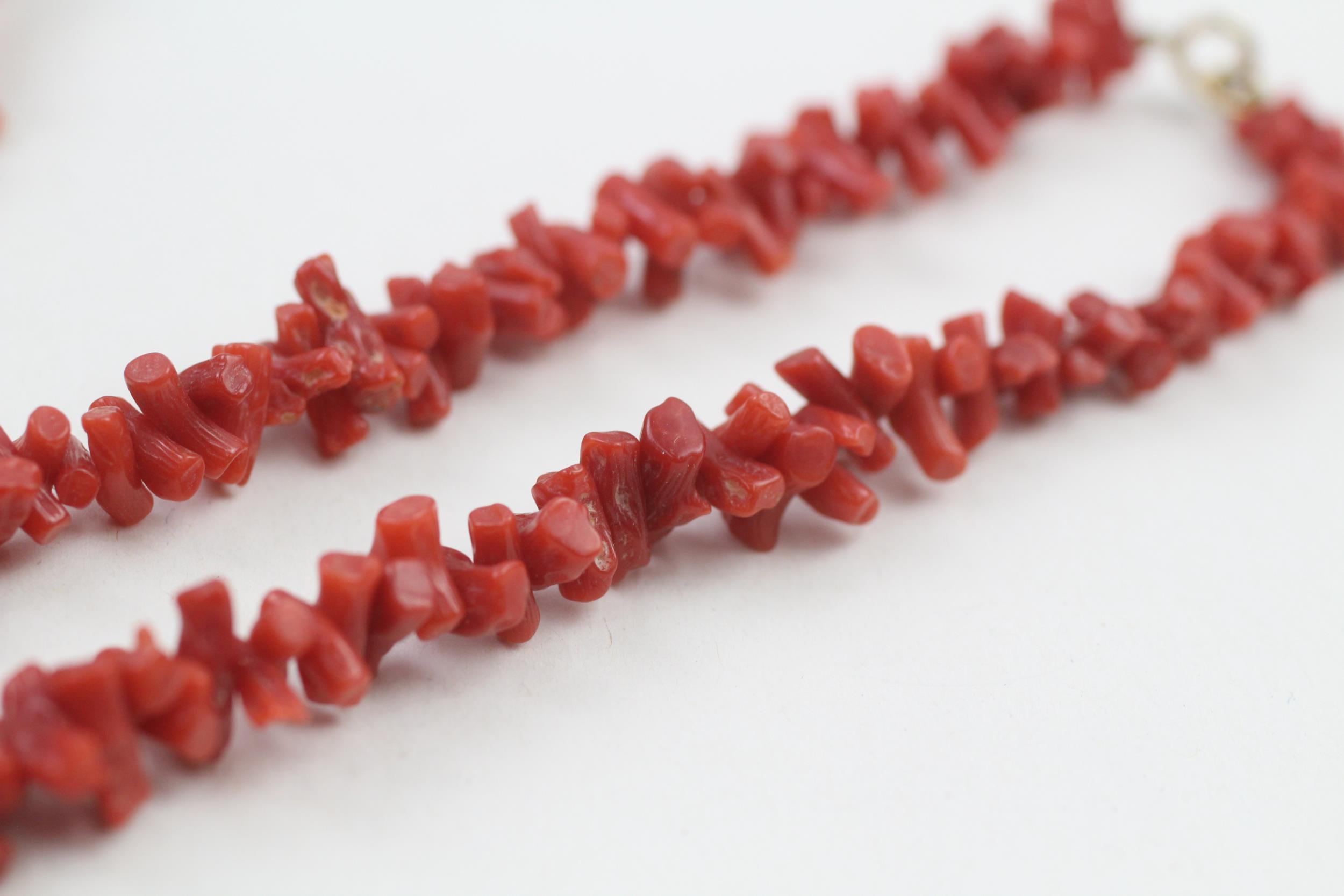 2 x 9ct gold clasp coral necklaces (56.5g) - Image 6 of 7