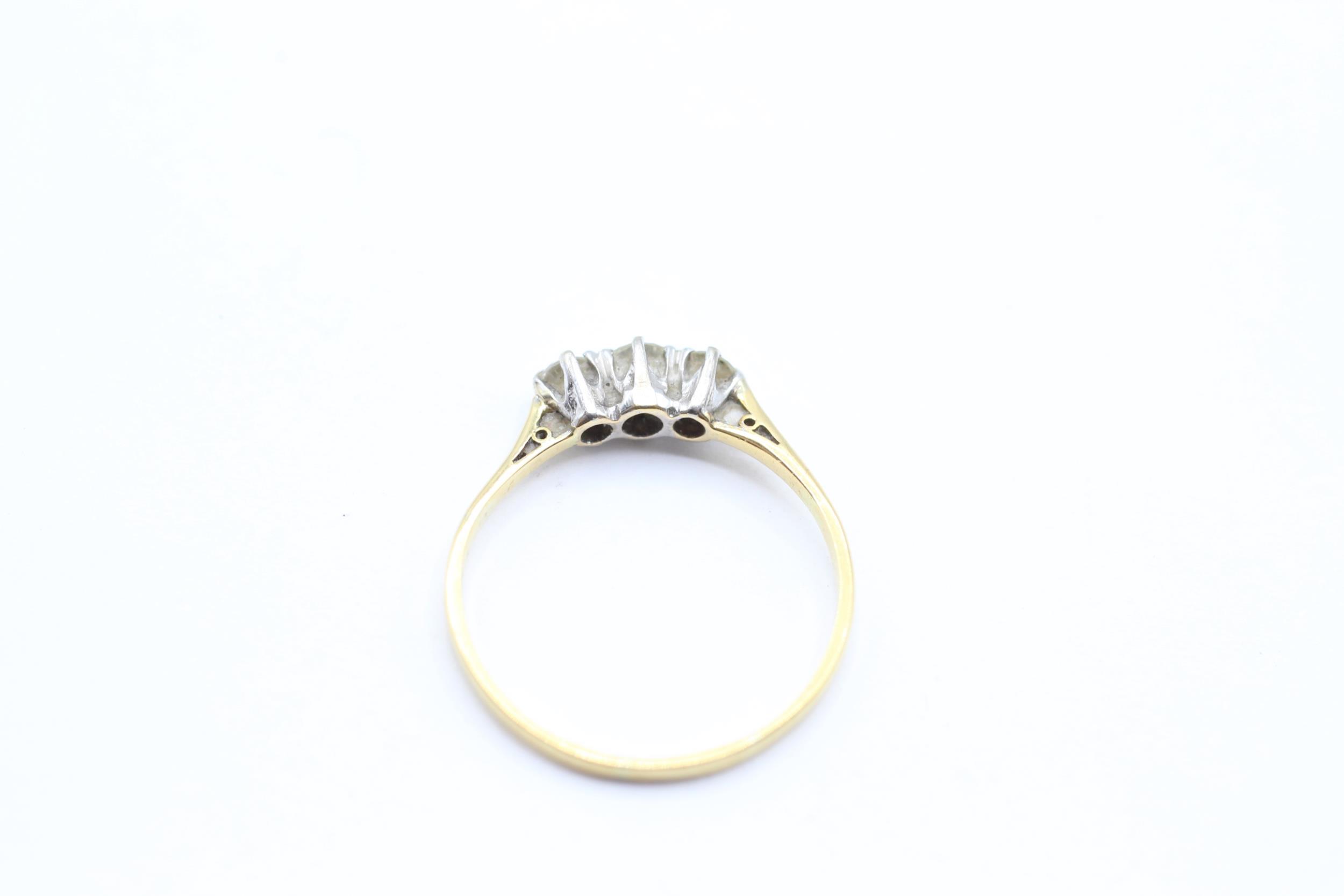 18ct gold diamond trilogy ring Size Q - 1.8 g - Bild 4 aus 4