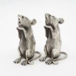 HM Sterling Silver 925 Rat condiment set finely detailed design (82.4g total weight) 55mm high. In