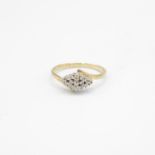 9ct gold vintage diamond cluster ring, claw set (1.6g) Size L