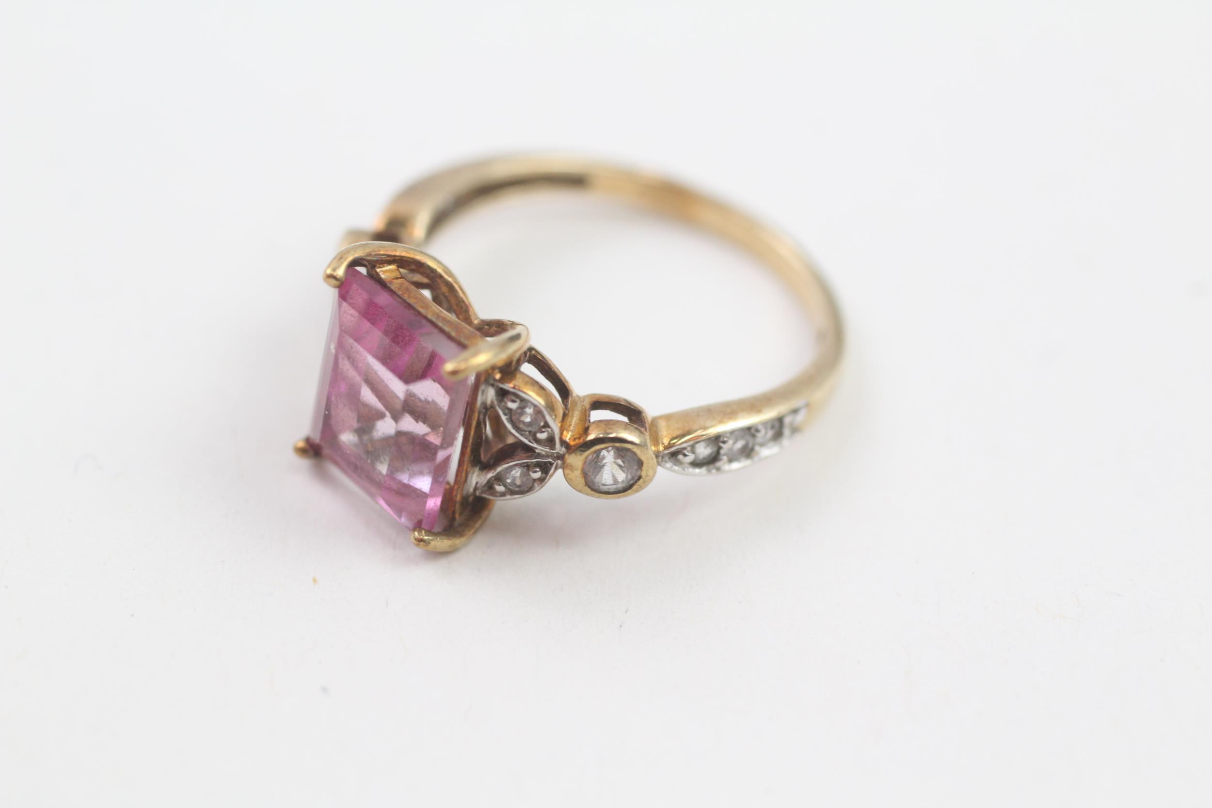 9ct gold enhanced pink topaz & white gemstone dress ring (2.9g) Size N - Bild 2 aus 4