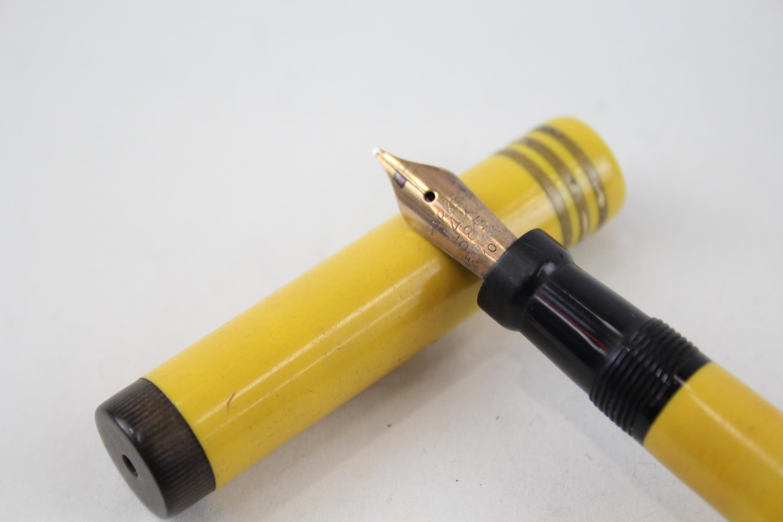 Vintage PARKER Lady Duofold Yellow Lucky Curve Fountain Pen w/ 14ct Gold Nib - w/ Personal Engraving - Image 2 of 5