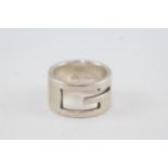 Gucci sterling silver G cutout statement ring (14g) Size O