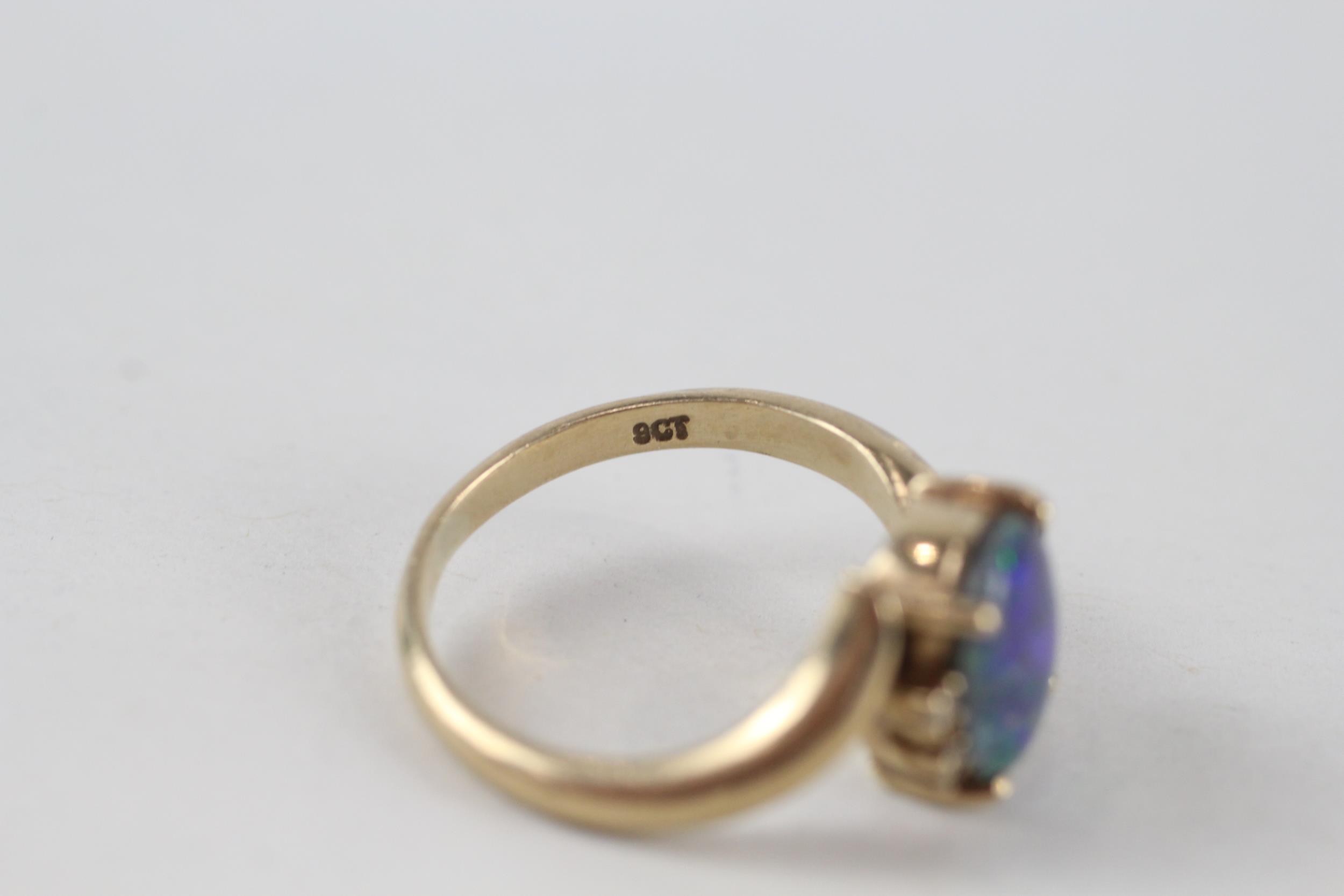 9ct gold vintage opal triplet & diamond dress ring, claw set (3.6g) Size M - Image 4 of 4